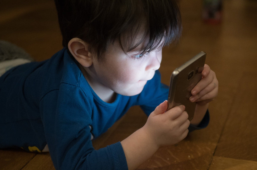 Balancing Parenting with Family Screen Time-Brisco Baby